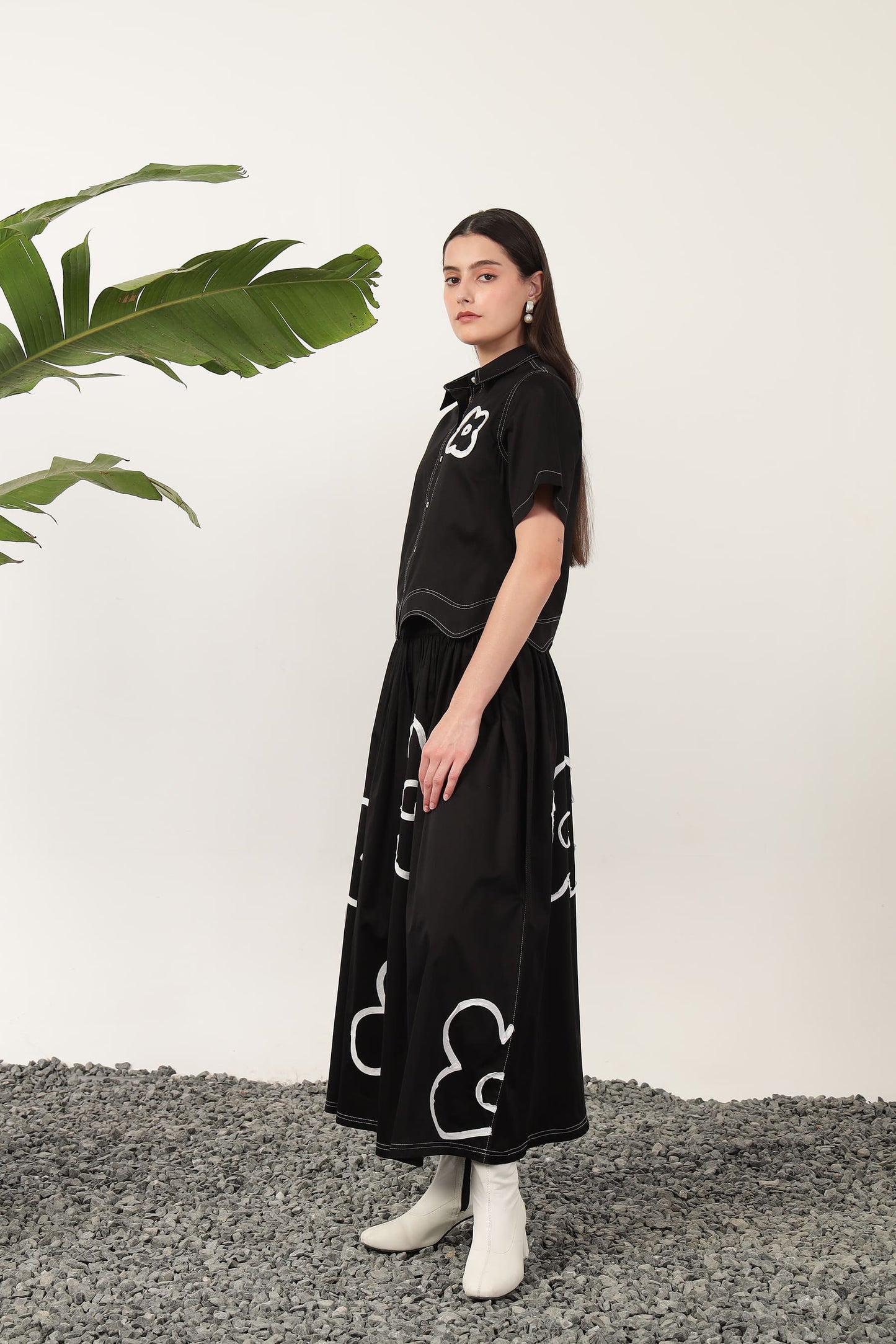 Capri Applique Shirt Black
