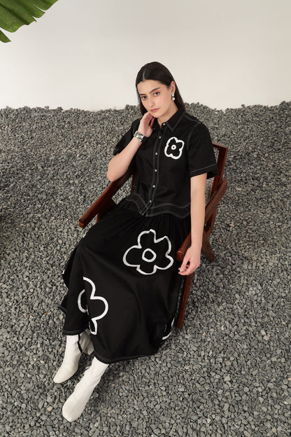 Capri Applique Skirt Black