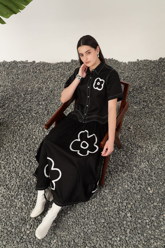 Capri Applique Skirt Black